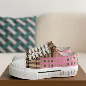 「#2627」Burberry Low cut casual sports shoes