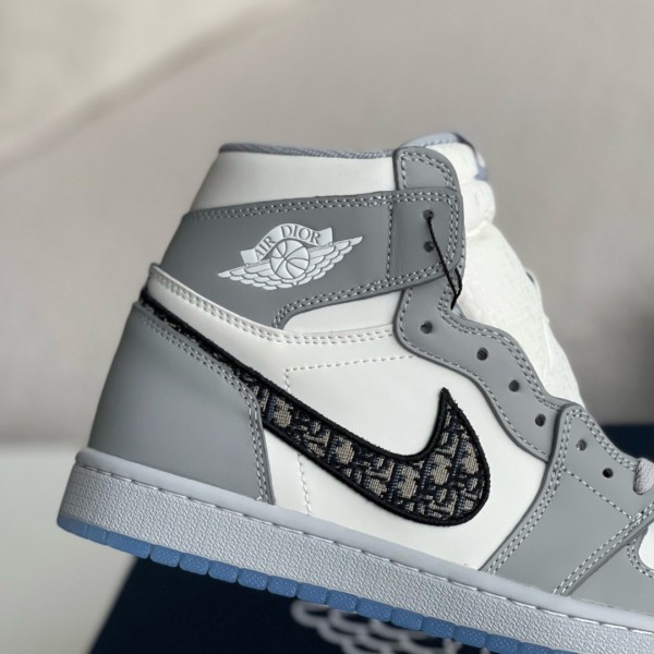 DIOR x NIKE JORDAN 1 Sneaker