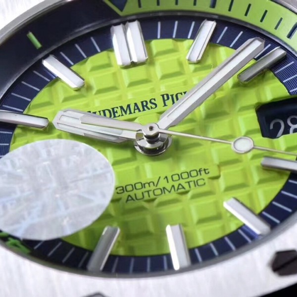 Audemars Piguet Royal Oak Offshore series mechanical men’s Watch V 8 version, Color series