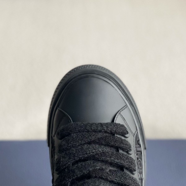 DIOR  Sneaker