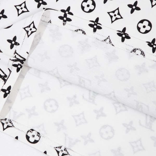 Louis Vuitton 230,000 new T-shirts for spring and summer