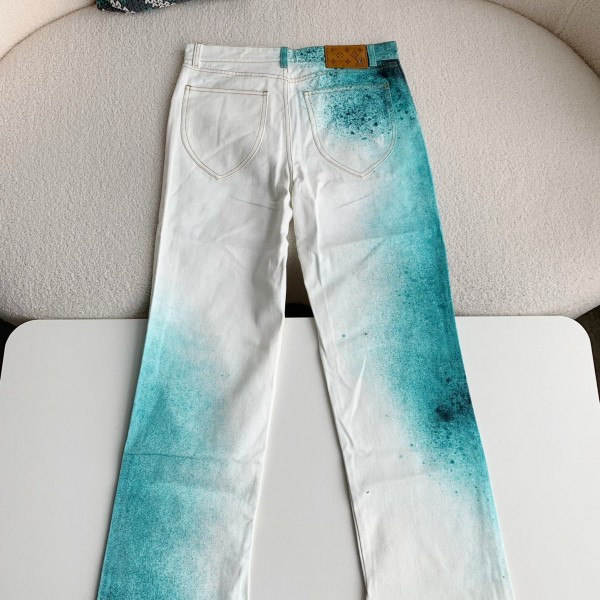 Louis Vuitton  Costumes