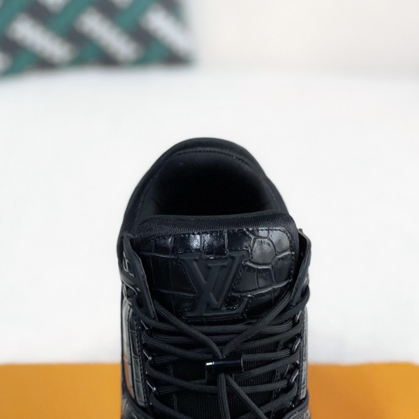 LOUIS VUITTON TRAINER MAXI  SNEAKERS