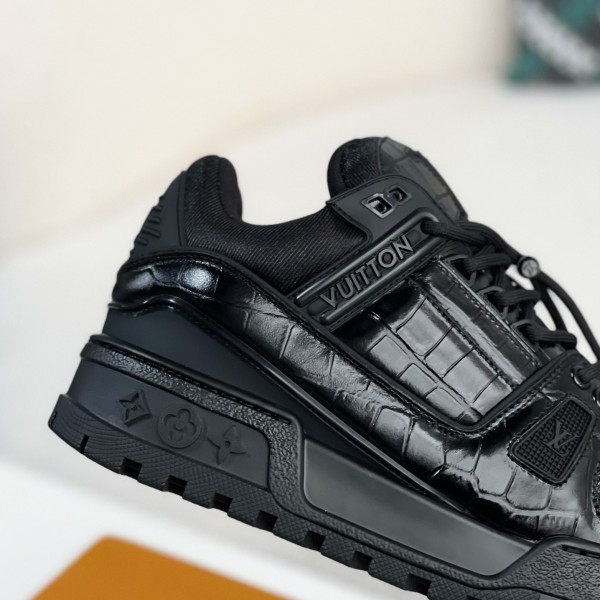 LOUIS VUITTON TRAINER MAXI  SNEAKERS