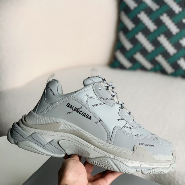 Balenciaga Runner Sneakers