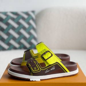 「#2747」LOUIS VUITTON MAN SLIPPERS