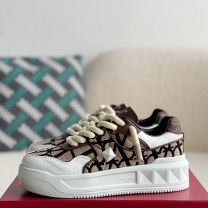 「#2786」Valentino One Stud Sneakers