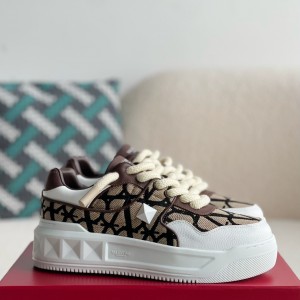 「#2786」Valentino One Stud Sneakers