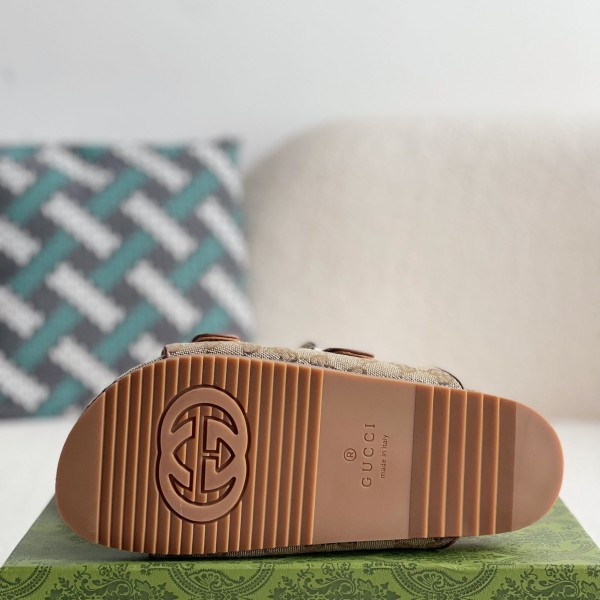 Gucci sandals