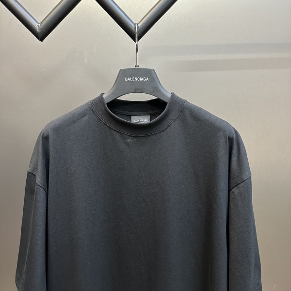 Balenciaga double back embroidered short sleeves