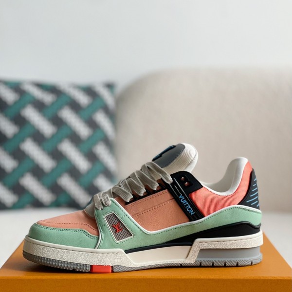 LOUIS VUITTON TRAINER Sneakers