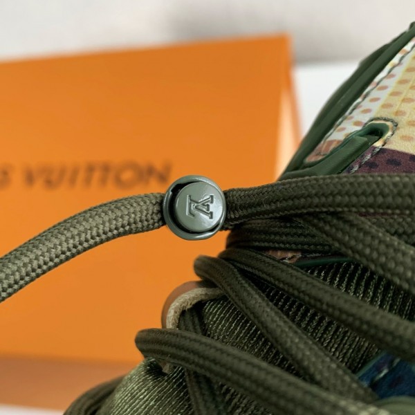 LOUIS VUITTON TRAINER MAXI  SNEAKERS