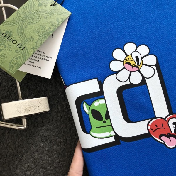 Gucci  t-shirt