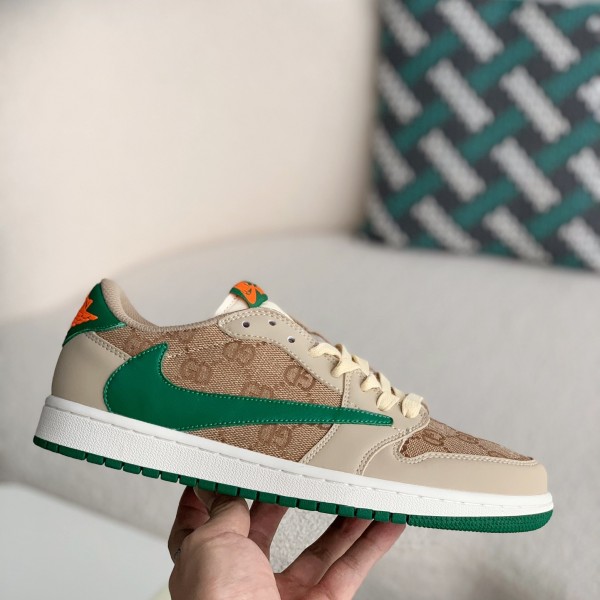 Gucci x Nike Dunk Low Sneakers