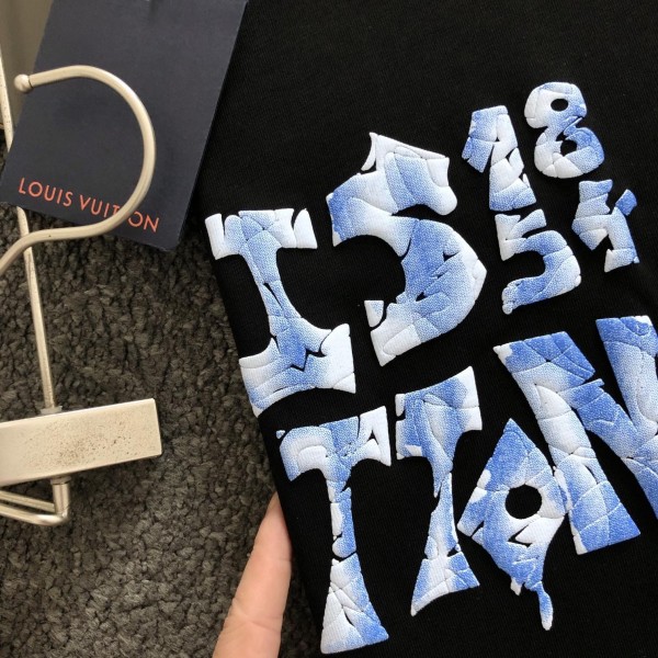 Louis Vuitton Three-dimensional foam letter doodle round-neck t-shirt