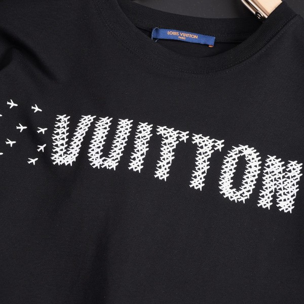 Louis Vuitton 24SS early spring new large-scale small aircraft printed t-shirt