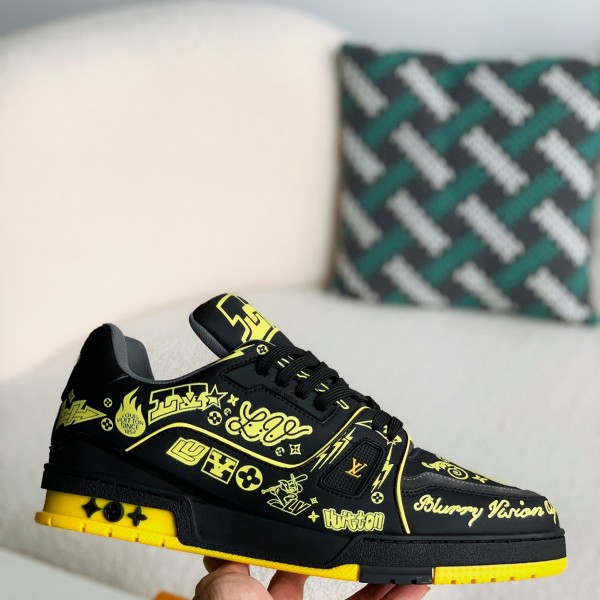 LOUIS VUITTON SNEAKERS