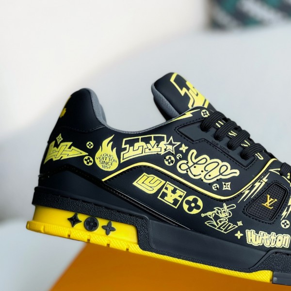 LOUIS VUITTON SNEAKERS