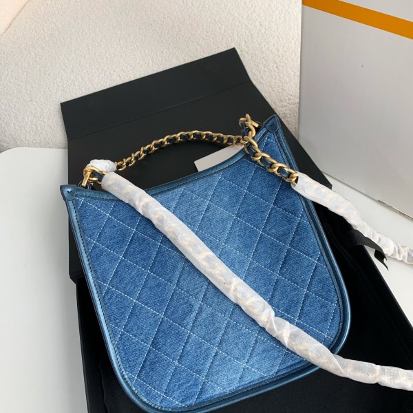 Chanel Denim Hobo pocket straggler shoulder bag  Size：22*6*24cm