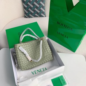「#2922」BOTTECA VENETA Knit handbags   Size：32*24*12cm