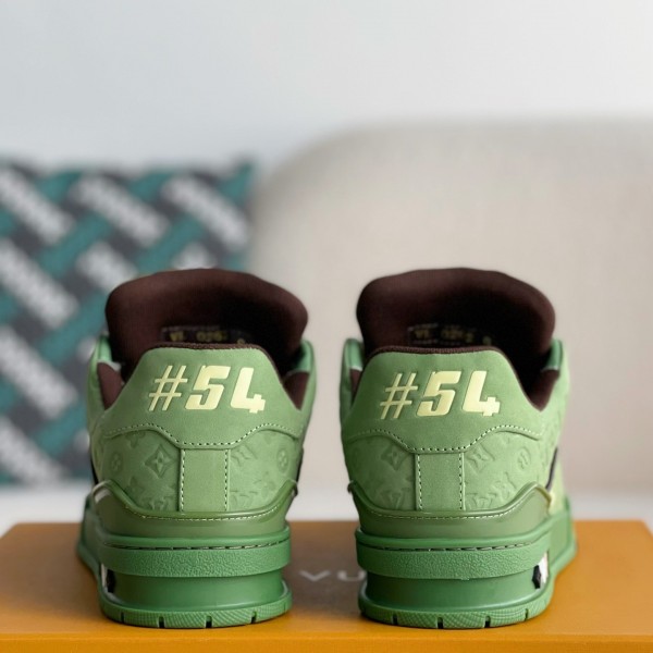 LOUIS VUITTON SNEAKERS
