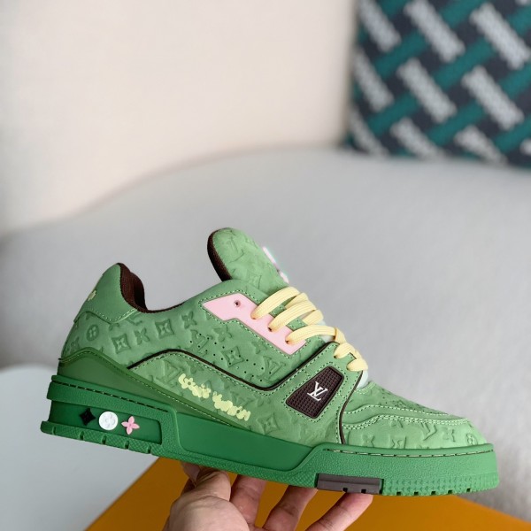 LOUIS VUITTON SNEAKERS