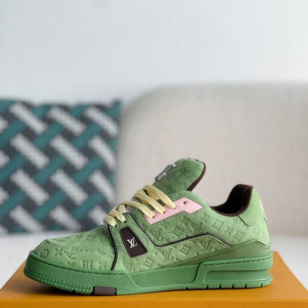 LOUIS VUITTON SNEAKERS