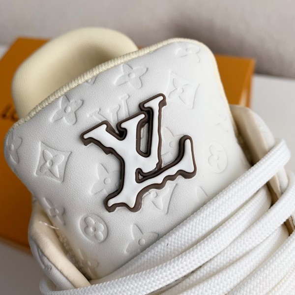 LOUIS VUITTON SNEAKERS_