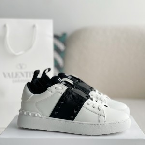 「#2965」Valentino One Stud Sneakers