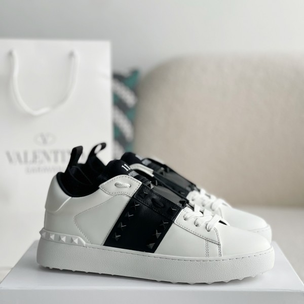 「#2965」Valentino One Stud Sneakers