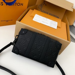 「#2971」Louis Vuitton's new Sac Plat Horizontal Zippé men's black flower briefcase M80224 Size:  22.5*14*5cm