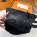 「#2972」Louis Vuitton's new Sac Plat Horizontal Zippé men's black flower briefcase M45165 Size: 31*39*8.5cm