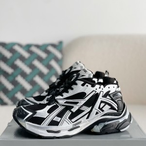 「#3006」 Balenciaga Runner Sneakers