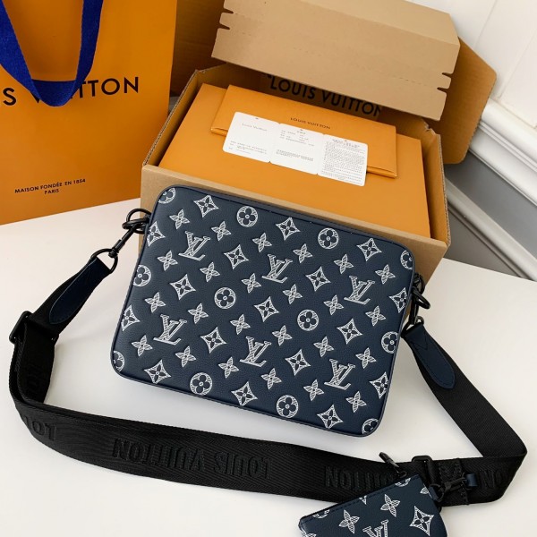 Louis Vuitton The new TRIO Postman Pack M24753  Size： 25*18.5*7cm