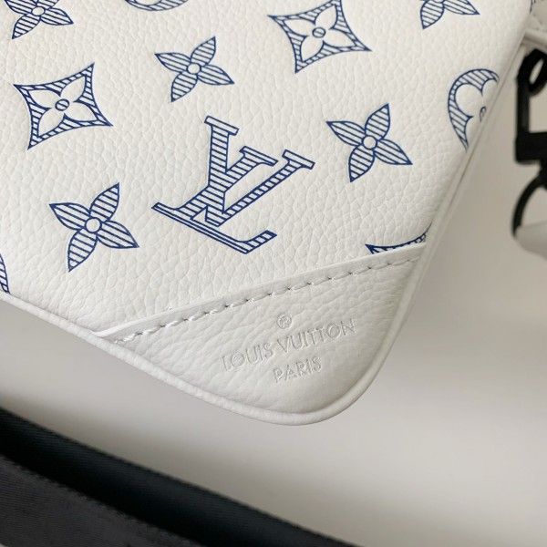 Louis Vuitton The new TRIO Postman Pack M24753  Size： 25*18.5*7cm