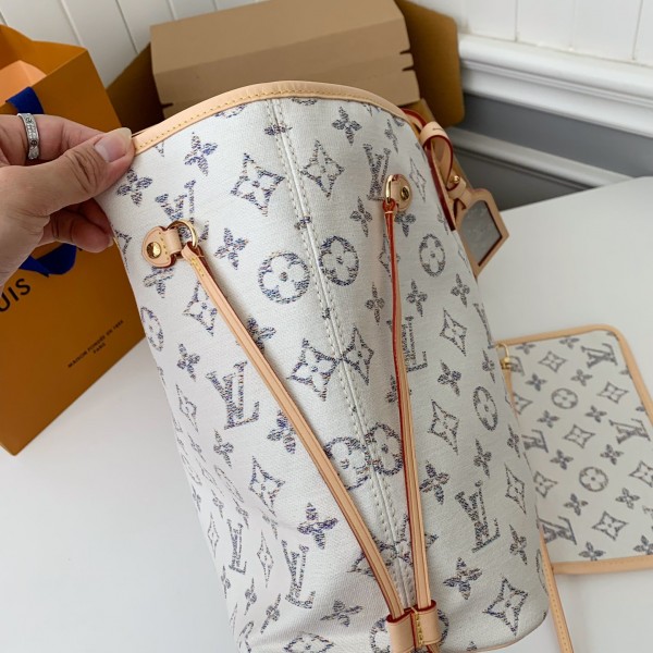 Louis Vuitton Neverfull medium handbag M24905  Size：31*28*14cm