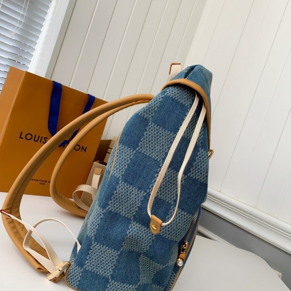 Louis Vuitton Montsouris backpack M40708  Size：32*40*19cm