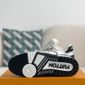 「#3049」LOUIS VUITTON SNEAKERS