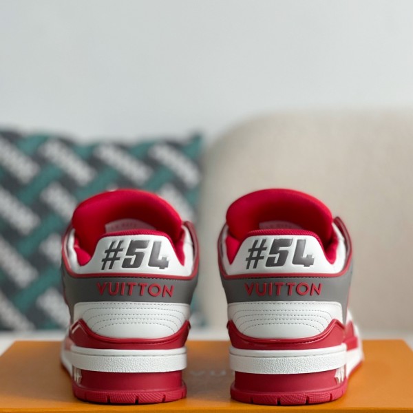 LOUIS VUITTON SNEAKERS