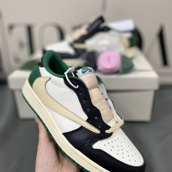 「#820」AirJordan1 x TravisScott  AJ Low