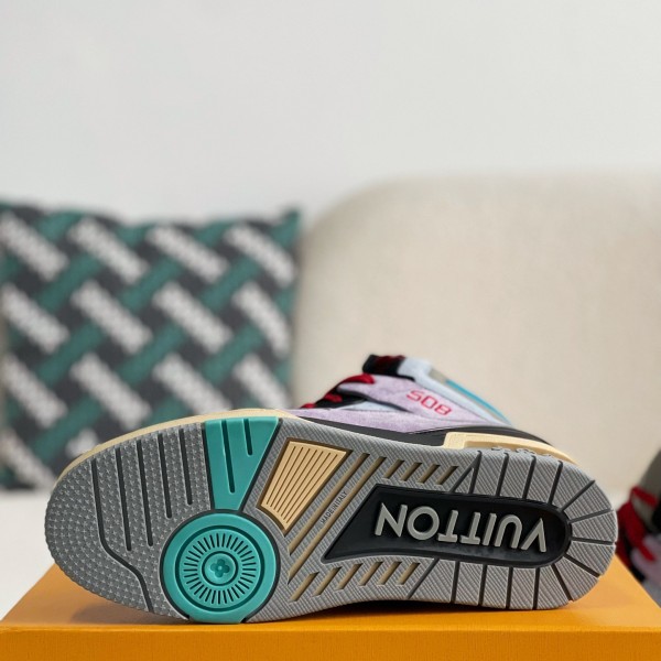 LOUIS VUITTON TRAINER SNEAKERS