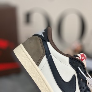 「#823」AirJordan1 x TravisScott  AJ Low