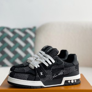 「#3077」LOUIS VUITTON SNEAKERS