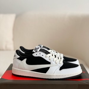 「#826」Nike AirJordan1 x TravisScott  AJ Low