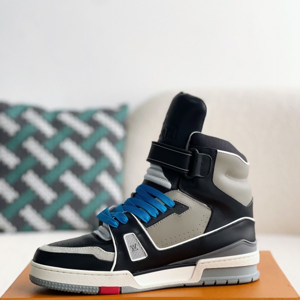 LOUIS VUITTON TRAINER SNEAKERS
