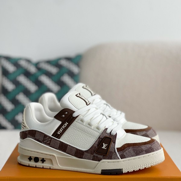 「#3135」 LOUIS VUITTON TRAINER SNEAKERS