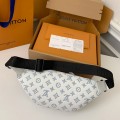 「#3136」New Louis Vuitton RUSH waist bag M25227 Size: 30*15*8cm