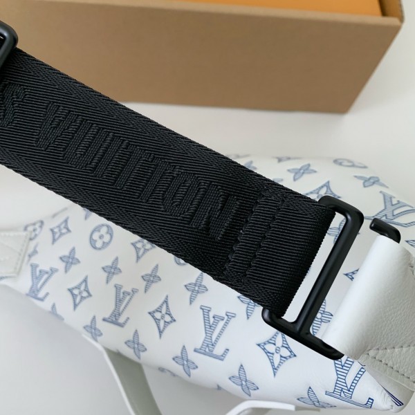 New Louis Vuitton RUSH waist bag M25227 Size: 30*15*8cm