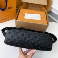 「#3138」New Louis Vuitton VOYAGER small men's messenger bag M25121 Size: 33*22.5*11cm