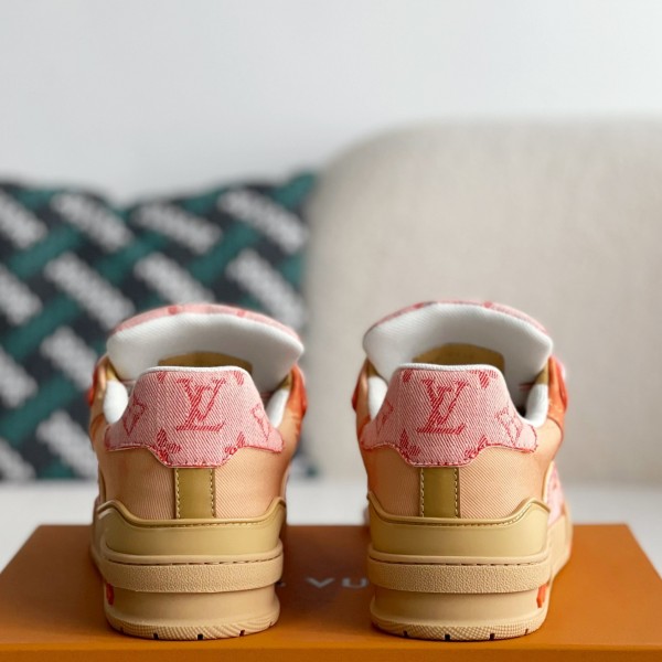 LOUIS VUITTON TRAINER SNEAKERS